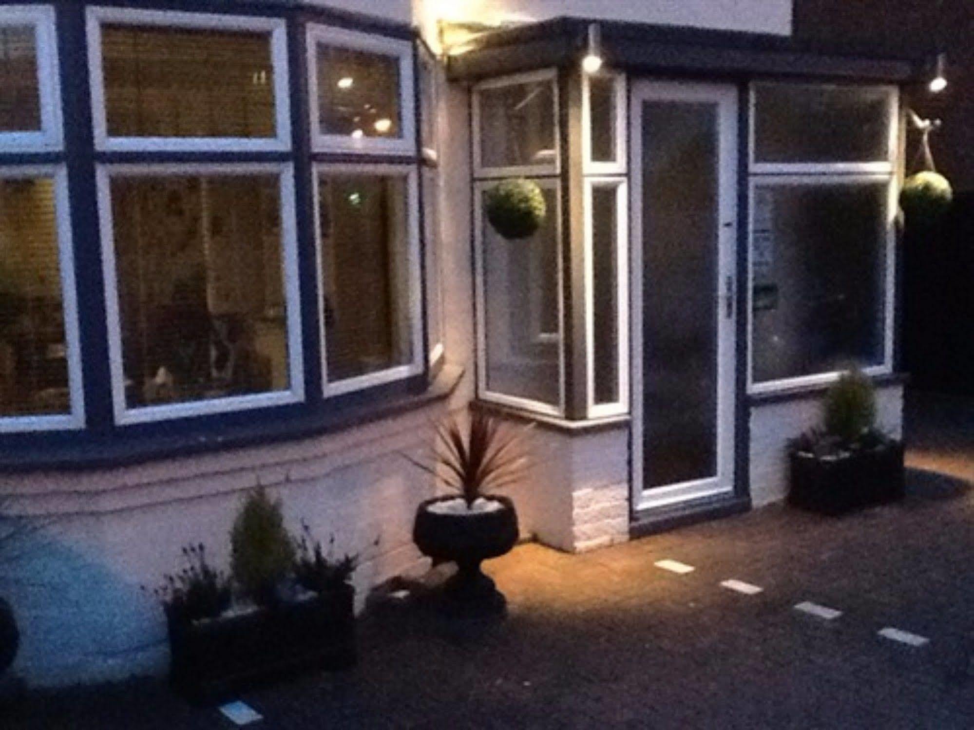 Hunters Moon Guest House Stratford-upon-Avon Bagian luar foto